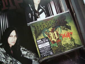 VAMPS ◆ 『 INSIDE OF ME 』 UNIVERSAL MUSIC STORE限定 初回限定盤B (CD+バンダナ) 特典ポスター付き　HYDE K.A.Z　L