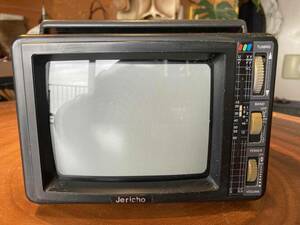 ポータブルテレビ　ブラウン管　Jericho j-606　カラー