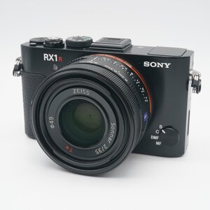 ほぼ新品 SONY デジタルカメラ Cyber-shot RX1RM2 4240万画素 DSC-RX1RM2 海外仕様のため日本語非対応