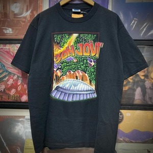 BON JOVI / USED T-SHIRT (古着 VINTAGE ヴィンテージ バンドTシャツ)