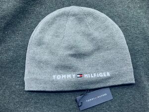 USA正規品 トミーヒルフィガー TOMMY HILFIGER ニット帽 ニットキャップ 短め ビーニー 内側フリース グレー フラッグ刺繍 