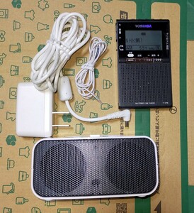 TY-SPR8 TOSHIBA 美品 スピーカーデッキ付 受信確認済 AM FM ワイドFM 東芝 通勤 名刺サイズ 旅行 防災 登山 オフィス キッチン 200603348