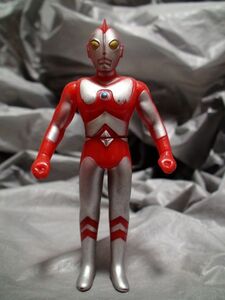 ウルトラマン80 b32-1バンダイ 怪獣ヒーロー ソフビ 人形 1990年「検 ウルトラマン先生 ユリアン クレッセント