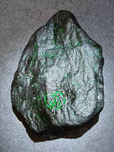 清代　翡翠原石　重さ３７.２５キロ
