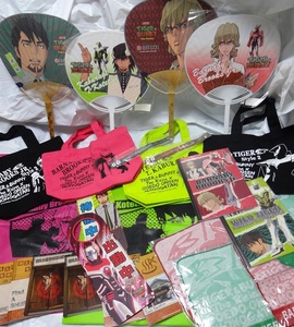 TIGER ＆ BUNNY The Rising 大江戸温泉物語 ワイルドタイガー スタンプラリー 虎徹 バーナビー 団扇 トートバッグ 他 タイバニ セット