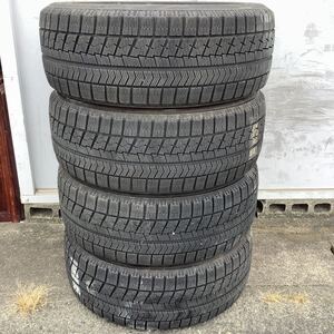 BRIDGESTONE BLIZZAK VRX 215/50R18 １８インチ　 スタッドレス　溝あり　４本セット