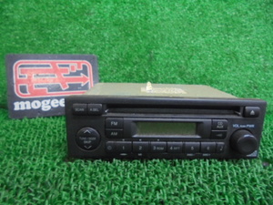 7FM8082 AFI3)) ホンダ バモス HM1/HM2 後期型 M 純正 CDオーディオデッキ　　89100-93A-J11-M1