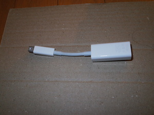 Apple A1463 Thunderbolt to Firewire Adapter Thunderbolt2からFirewire800に変換