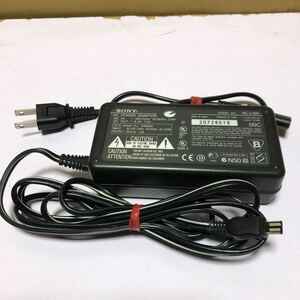 中古良品SONYデジタルビデオカメラ用純正電源ACアダプター SONY AC-L10A DC8.4V1.5A 動作済み 管理番号SHA1229