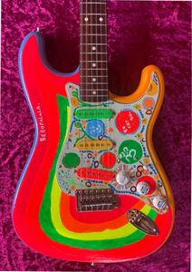 1993-1994 Fender Japan Stratocaster。ビートルズ サージェント・ペパー/マジカル・ミステリー・ツアー 