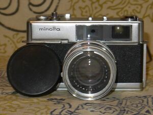 minolta ミノルタ HI-MATIC 7 ROKKOR-PF 1:1.8 45mm フィルムカメラ ジャンク シャッター切れます（現状品）