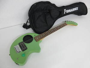 中古 楽器 FERNANDES フェルナンデス アンプ内蔵 ミニギター グリーン系 ソフトケース付き ※動作未確認／K