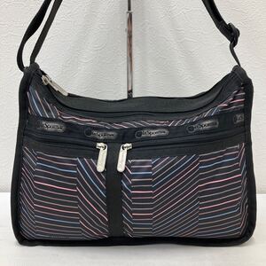 □44−1934 LeSportsac レスポートサック ショルダーバッグ 斜めがけバッグ 黒 ブラック レディース ボーダー カジュアル 軽量 シンプル