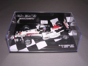 ミニチャンプス　ＢＡＲホンダ　007　佐藤琢磨　2005　1/43