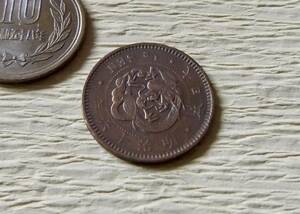 半銭銅貨　　明治16年　　送料無料　　（9338）日本　古銭　貨幣　菊の紋章　骨董品　ポイント　近代　コイン　お金