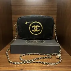 CHANEL シャネル ノベルティ ポーチ ショルダーチェーン付き