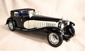 Bauer製 1:18 Bugatti Royale ベージュ/ブラック