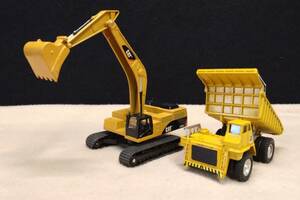 M659　ミニカー 建設車両　2点セット　油圧ショベルカー CAT-3900 TOY STAGE + CATERPILLAR ダンプトラック シンセイ ミニパワー　