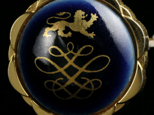 ROYAL COPENHAGEN&SWANK 老舗同士のコラボレーション 藍地金彩獅子紋章 ネクタイピン ロイヤルコペンハーゲン スワンク デンマーク
