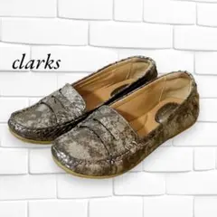 Clarks クラークス パイソン柄 ローファー