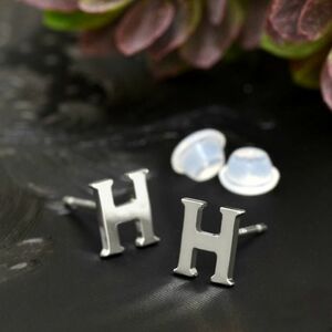 【バラ売り/1個】 ピアス PT900 プラチナ H イニシャルのピアス アルファベット 文字｜900pt レディース メンズ