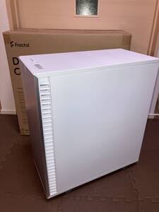 【中古】Fractal Design／Define 7 Compact TG FD-C-DEF7C-04 [ホワイト/クリア] PCケース 自作 強化ガラス フラクタルデザイン ATX CS7863