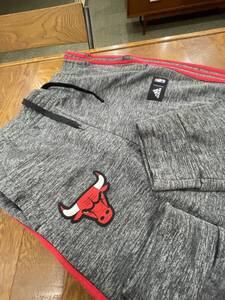 アディダス　ＮＢＡ　Chicago Bulls／ジャージ　シカゴブルズ　サイズＭ　