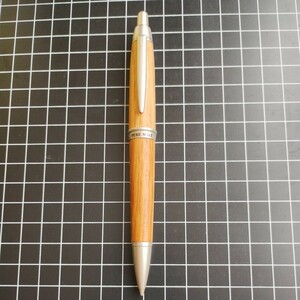 シャープペンシル　ピュアモルト　ナチュラル　0.5mm uni 三菱鉛筆