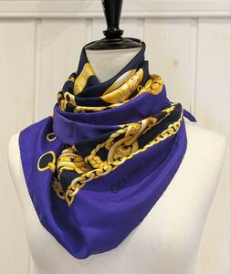 美品　CELINEセリーヌ　紫　チェーン柄　トリオンフ　大判　正方形スカーフ　絹　　シルク100　ゴールド×パープル　