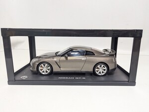 ■美品 オートアート AUTOart 1/18 NISSAN GT-R R35 ■