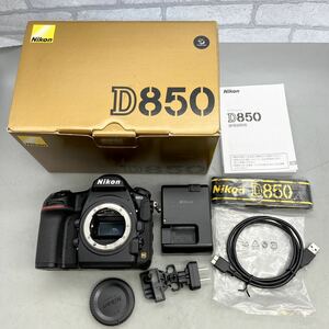 【P-49】 ほぼ未使用 美品 Nikon ニコン D850 デジタル一眼レフカメラ ボディ 通電確認済 バッテリーチャージャー MH-25a 箱付 