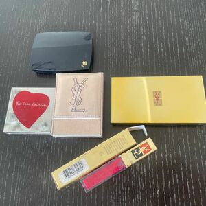 YSL アイシャドウ ファンデーション コスメ ブランド