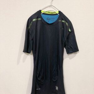 ★ナイキNIKE プロコンバット コンプレッションインナー 半袖 ブラック＆マジョーラカラー XLサイズ スポーツ