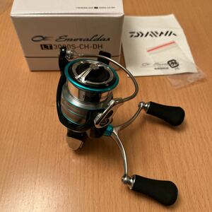 今だけ値下げ／新品／エメラルダス LT 3000S-CH-DH／ダイワ DAIWA／スピニングリール／エギング／ダブルハンドル／ハイギヤ／5.6:1／19