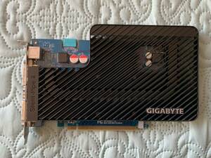 ★☆★ (動作品) GIGABYTE ビデオカード NVIDIA GV-NX86T256H　★☆★