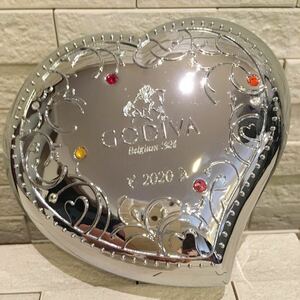 美品　GODIVA 　ゴディバ　空き缶　缶　容器　インテリア　小物入れ　ハート　シルバー　2020年