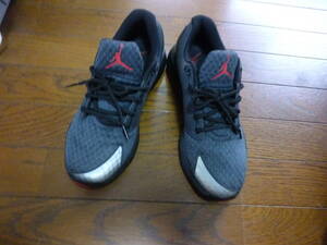 即決・送料込★NIKE ナイキ★美品・JORDAN ジョーダン TRAINER ST WINTER トレイナー ST ウインター 854562★黒ｘ赤 US8.5(26.5㎝)