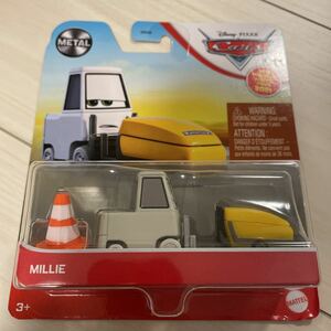 マテル カーズ　MILLIE ミリー　MATTEL CARS ミニカー　キャラクターカー　清掃員　コーン　掃除