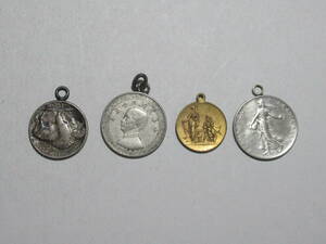 【193】外国 コイン（バッファローニッケル、台湾、フランス、？）　キーホルダー アクセサリ　4種