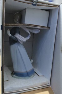 6060☆未使用 LLADRO リヤドロ 傘つき　大型　貴婦人