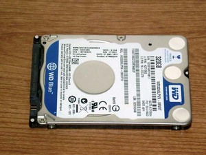 ★ 320GB ★ Western digital 【 WD3200LPVX 】 薄型　良品 ★992