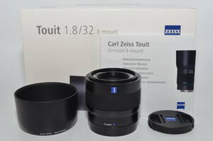 【特上品】 カールツァイス Carl Zeiss 単焦点レンズ Touit 1.8/32 Eマウント 32mm F1.8 APS-Cフォーマット専用 #7154