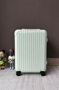 スーツケース キャリーケース リモワ RIMOWA 