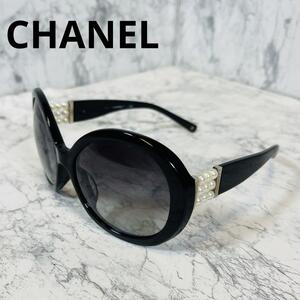 極美品　CHANEL パール装飾 5159 ブラックサングラス