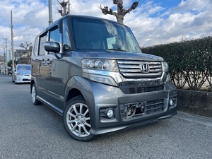 ４WD☆Gターボ☆N-BOXプラスカスタム☆両側電動スライドドア　クルーズコントロール　パドルシフト　ボードアレンジ　車検2年満タン！