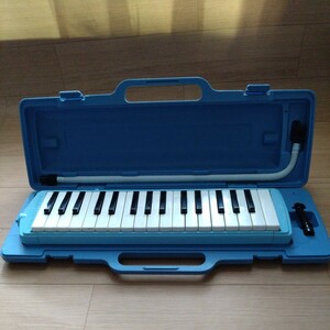 SUZUKI スズキ メロディオン　鍵盤ハーモニカ　MA-32