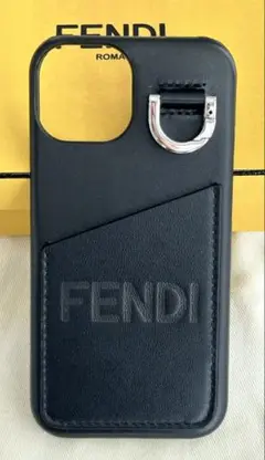 FENDIスマホケース