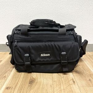 ◎ Nikon カメラバッグ ショルダーバッグ 大容量 多機能 収納 一眼 カメラ ケース ニコン