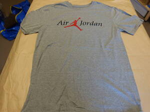 nike jordan Tシャツ　表記サイズｍ