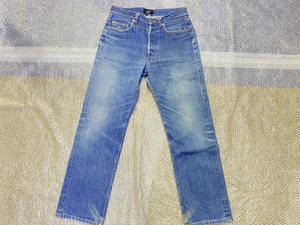 中古品 A.P.C アーペーセー デニムパンツ 30 ボタンフライ 服 【2435mk】